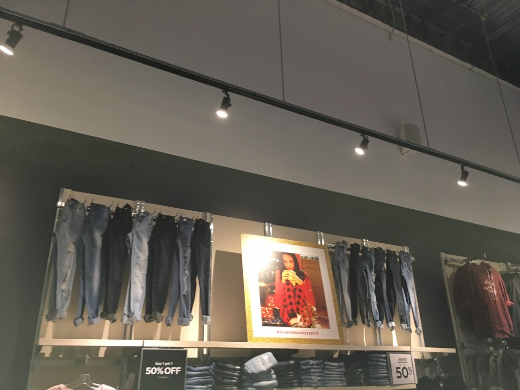 Bluenotes | 555 Sterling Lyon Pkwy Unit 208, Winnipeg, MB R3P 1J9, Canada | Phone: (204) 453-4690