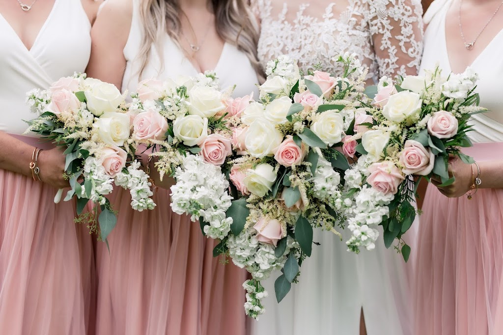 Glorias Flowers | 7233 189 St #73, Surrey, BC V4N 5Y8, Canada | Phone: (604) 856-3344
