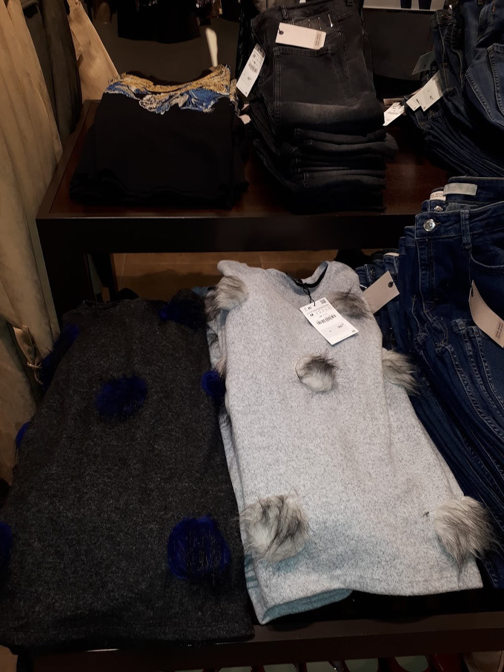 Zara | 5015 111 St NW, Edmonton, AB T6H 4M6, Canada | Phone: (780) 701-0339