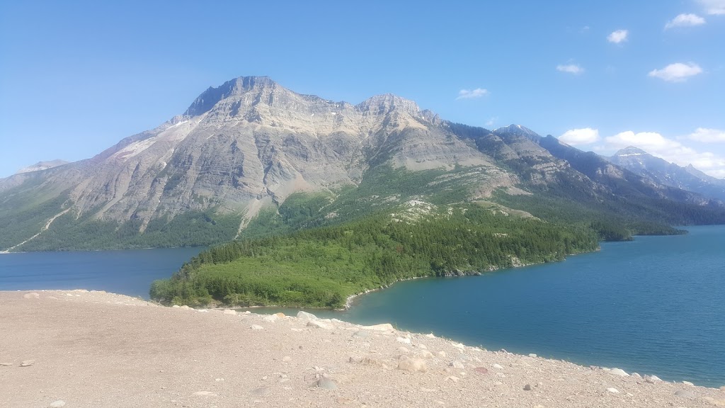 First Class Roofing & Renovations inc | Aspen Mel Passage, De Winton, AB T0L 0X0, Canada | Phone: (403) 837-5028
