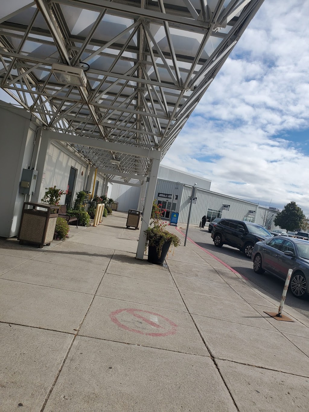 Hamilton Airport Security | 9300 Airport Rd, Mount Hope, ON L0R 1W0, Canada | Phone: (905) 679-4908