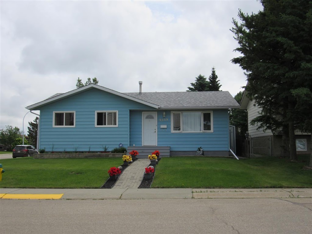 2 Percent Realty Edge Sherwood Park | 69 Cavan Crescent, Sherwood Park, AB T8H 2K6, Canada | Phone: (780) 667-7653