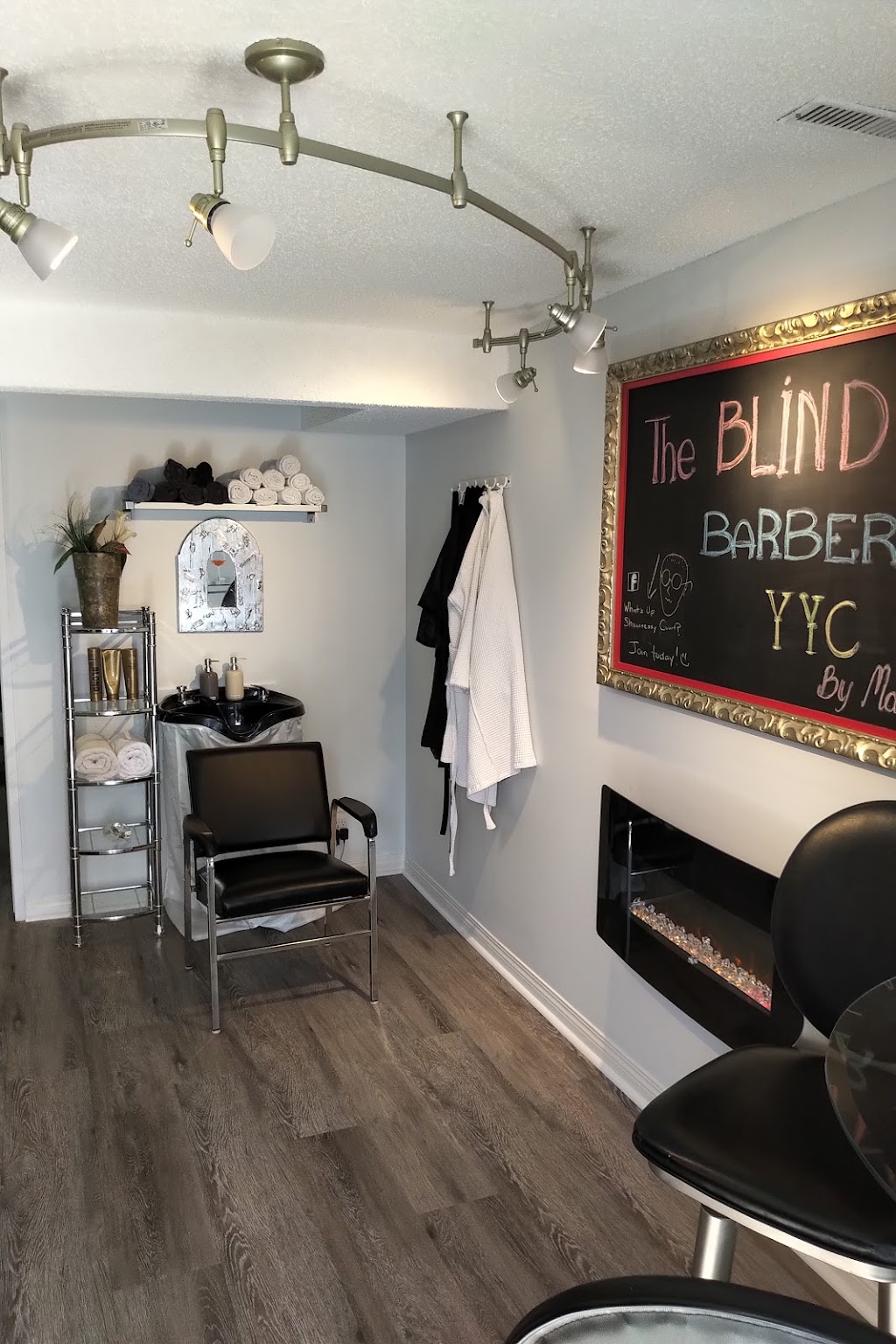 Blind Barber | 200 Shawnessy Dr SW Unit 56, Calgary, AB T2Y 1G8, Canada | Phone: (403) 804-3137