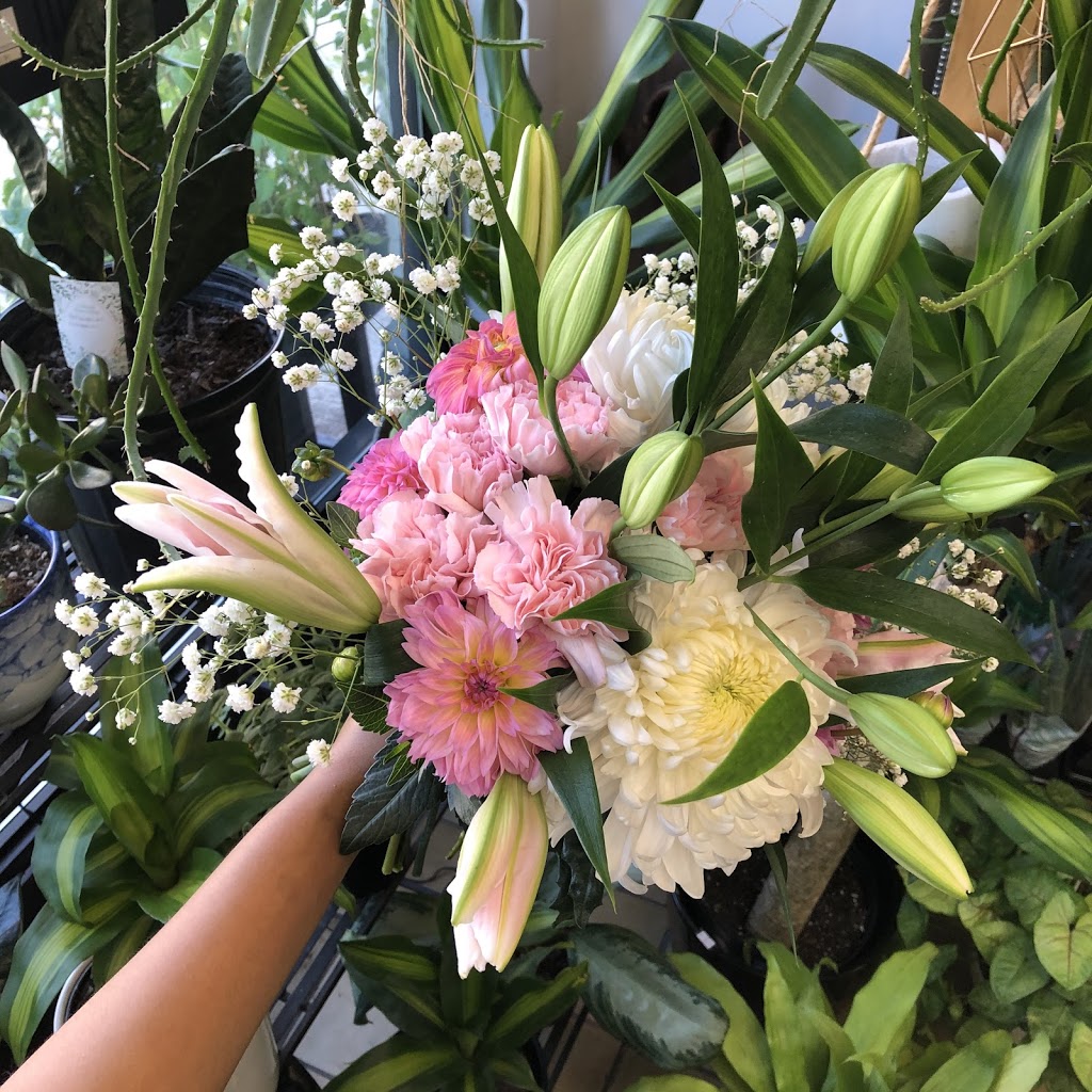 In Bloom Flower Shop | 163 Main St, Toronto, ON M4E 2V9, Canada | Phone: (416) 480-2222