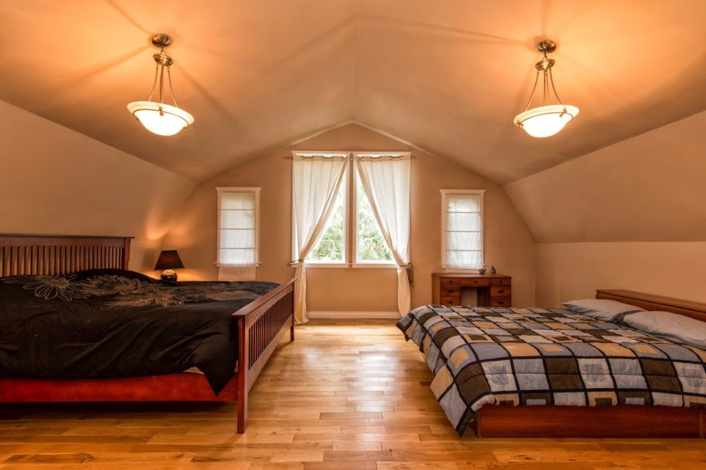 Squamish Bed and Breakfast | 40402 Skyline Dr, Garibaldi Highlands, BC V0N 1T0, Canada | Phone: (604) 848-5877