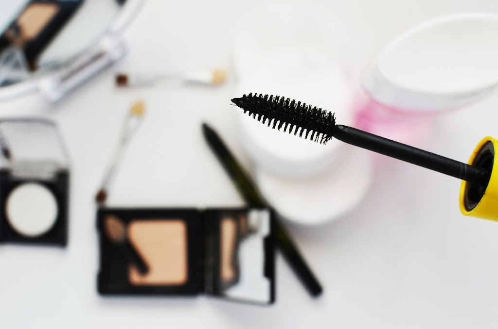 makeup cote saint luc | 7905 Côte Saint Luc Rd App 202, Côte Saint-Luc, QC H4W 2W4, Canada | Phone: (514) 804-9296
