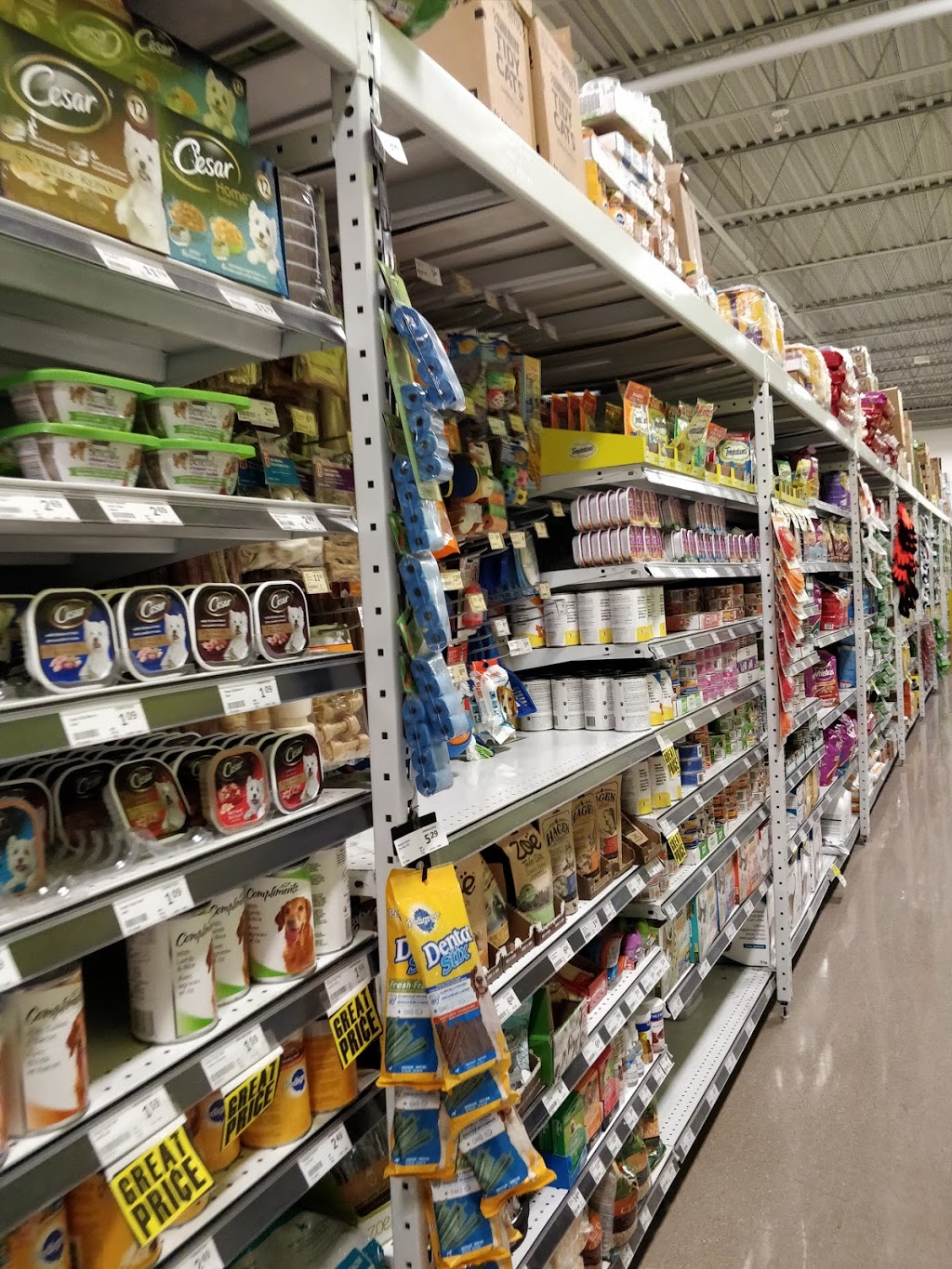 FreshCo Huron Church & Tecumseh | 1550 Huron Church Rd Unit #1, Windsor, ON N9C 3Z3, Canada | Phone: (519) 252-7664