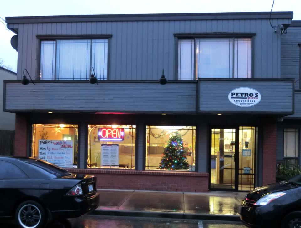 Canadian 2 For 1 Pizza | 7244 Pioneer Ave, Agassiz, BC V0M 1A0, Canada | Phone: (604) 796-2411