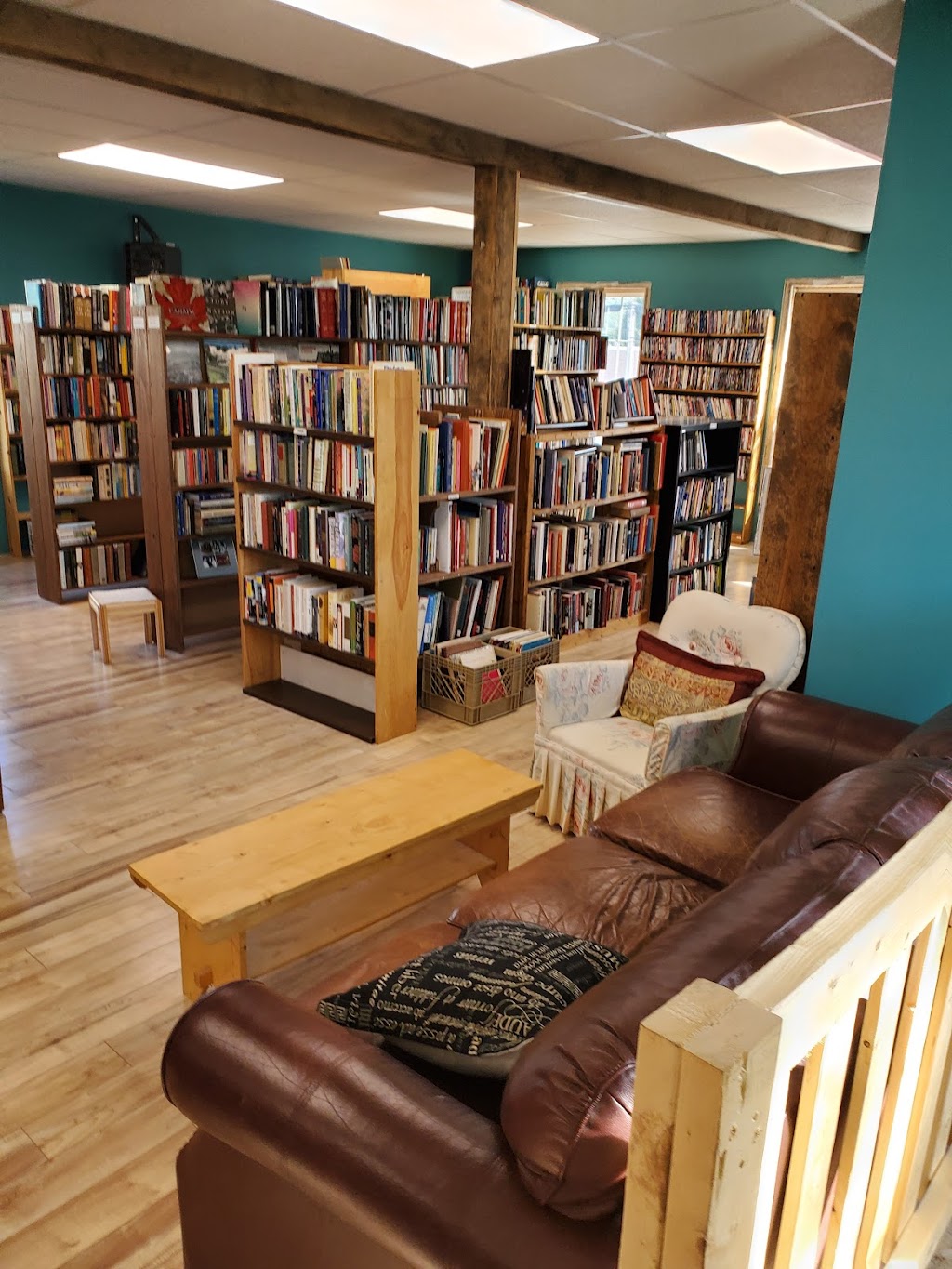 Endless Shores Books & Other Treasures | 279 Granville St, Bridgetown, NS B0S 1C0, Canada | Phone: (902) 665-2029