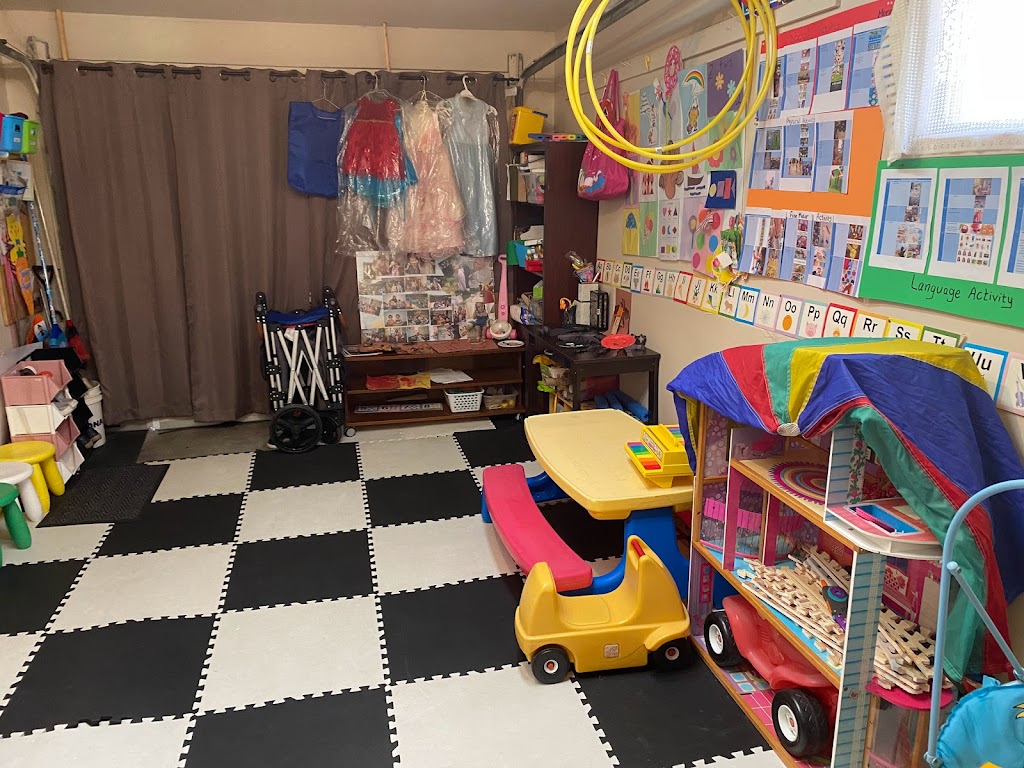 Hana Daycare | 4093 Rue Kuchiran, Montréal, QC H9H 4B4, Canada | Phone: (514) 632-5102