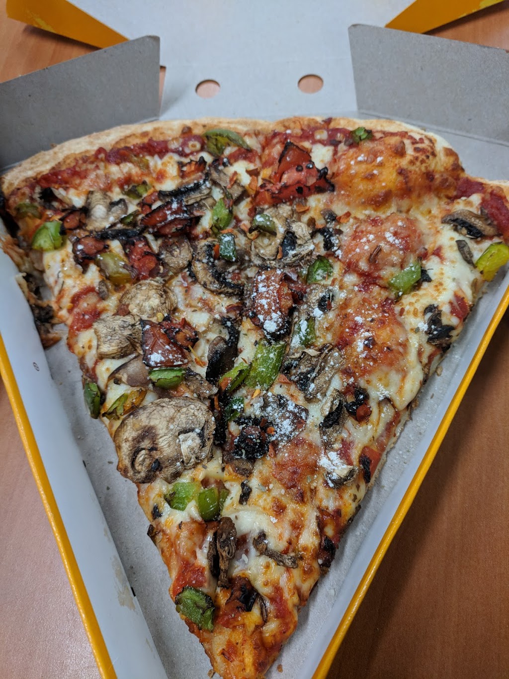 Ginos Pizza | 808 Old Hwy 24, Waterford, ON N0E 1Y0, Canada | Phone: (519) 443-0097