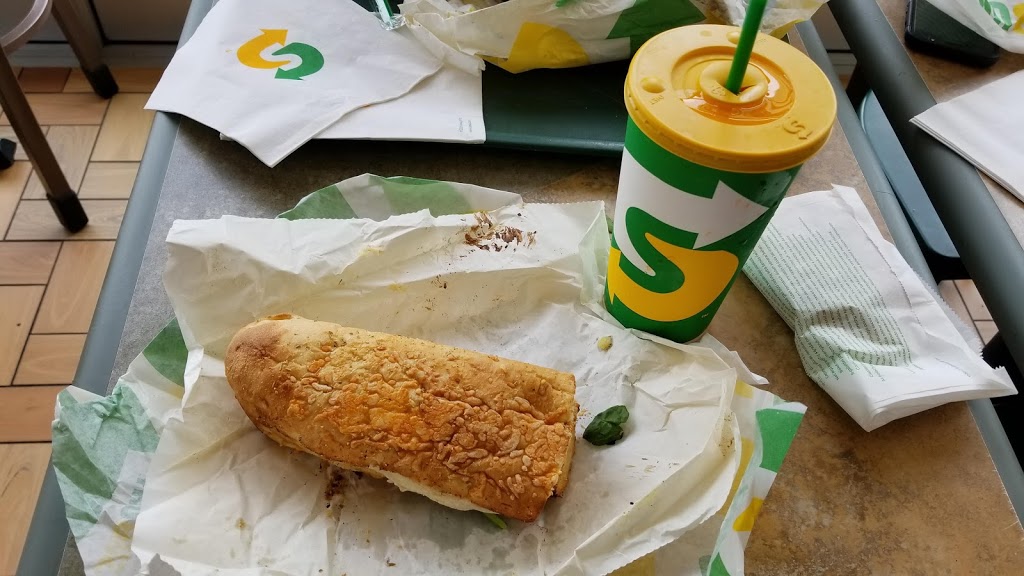 Subway | 116 Avenue Béthany, Lachute, QC J8H 2L4, Canada | Phone: (450) 562-0233