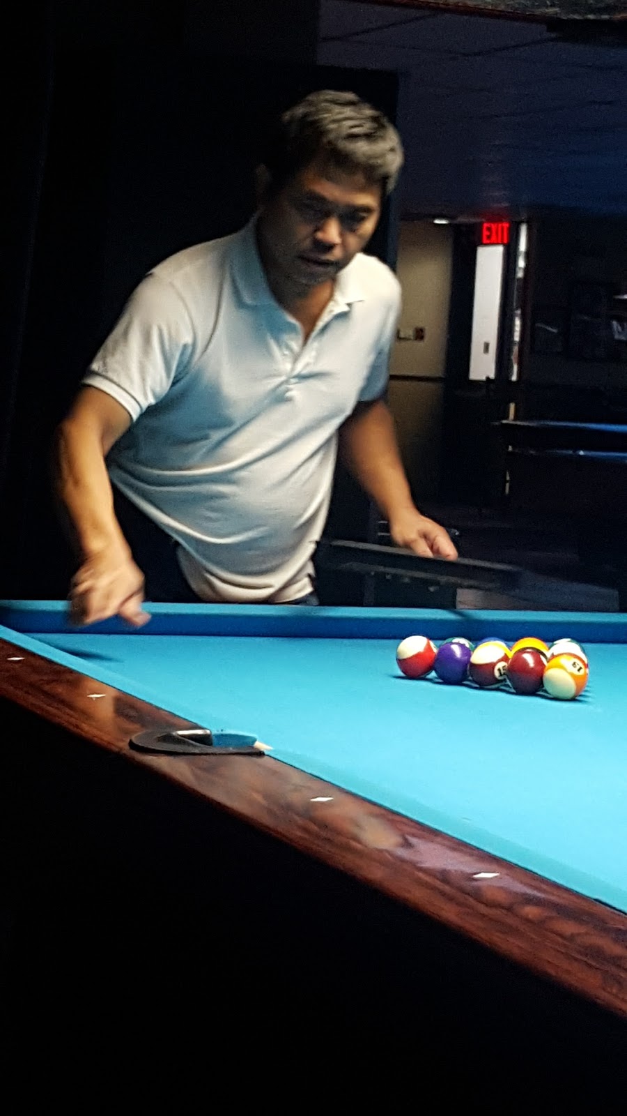 Le Spot Billiard Lounge