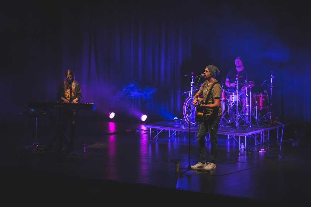 College Street Victory Church | church | 9525 College St, Chilliwack, BC V2P 4S6, Canada | 6042102614 OR +1 604-210-2614