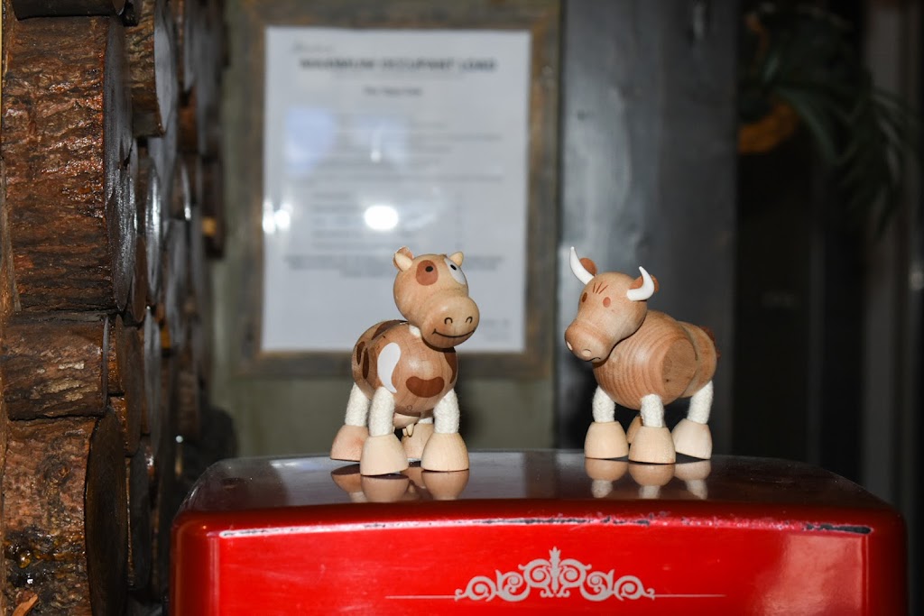 The TiPsY CoW | 38 Wheatland Ave, Smoky Lake, AB T0A 3C0, Canada | Phone: (780) 656-5540