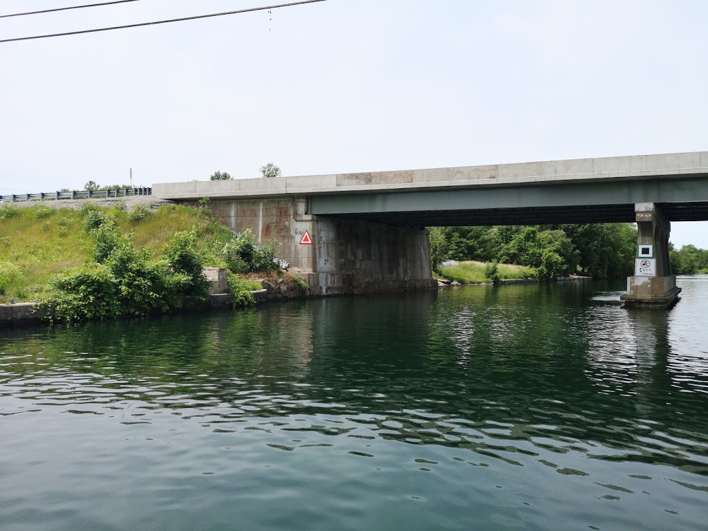 McGregor on the Water | 3331 McClelland Rd, Washago, ON L0K 2B0, Canada | Phone: (705) 689-9935