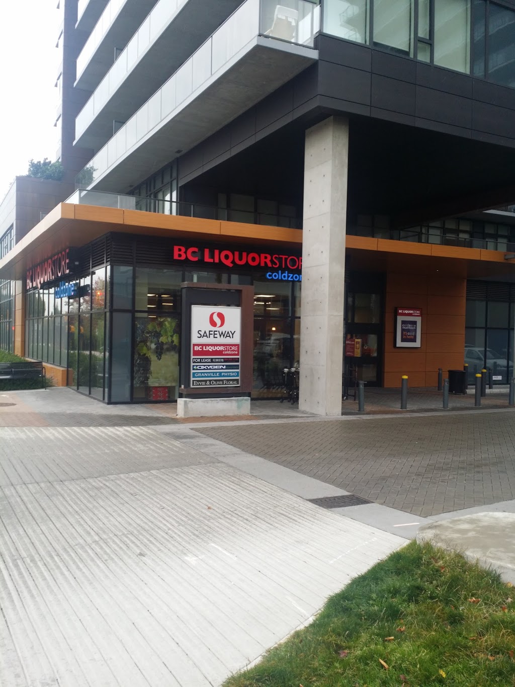 BC Liquor Stores | 1525 W 70th Ave, Vancouver, BC V6P 5A1, Canada | Phone: (604) 266-5931
