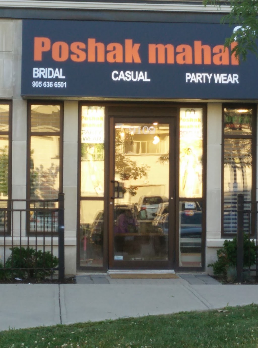 Poshak Mahal | 9109 Derry Rd, Milton, ON L9T 7Y9, Canada | Phone: (905) 636-6501