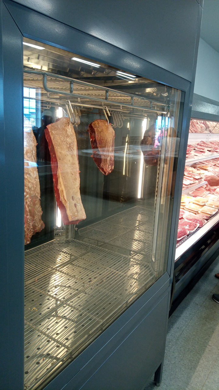 Summerside Butchers Shop | 470 Central St, Summerside, PE C1N 3N7, Canada | Phone: (902) 367-4772