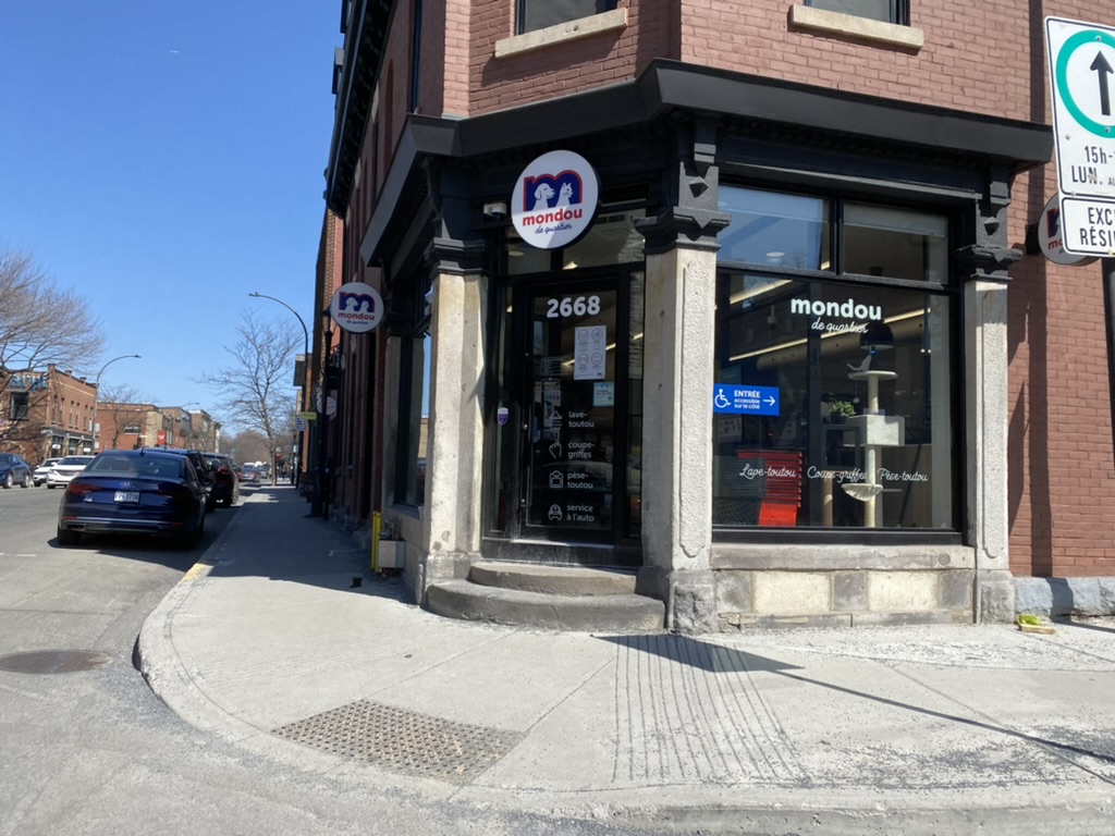 Mondou | 2668 R. Notre Dame O, Montréal, QC H3J 1N7, Canada | Phone: (438) 380-5114