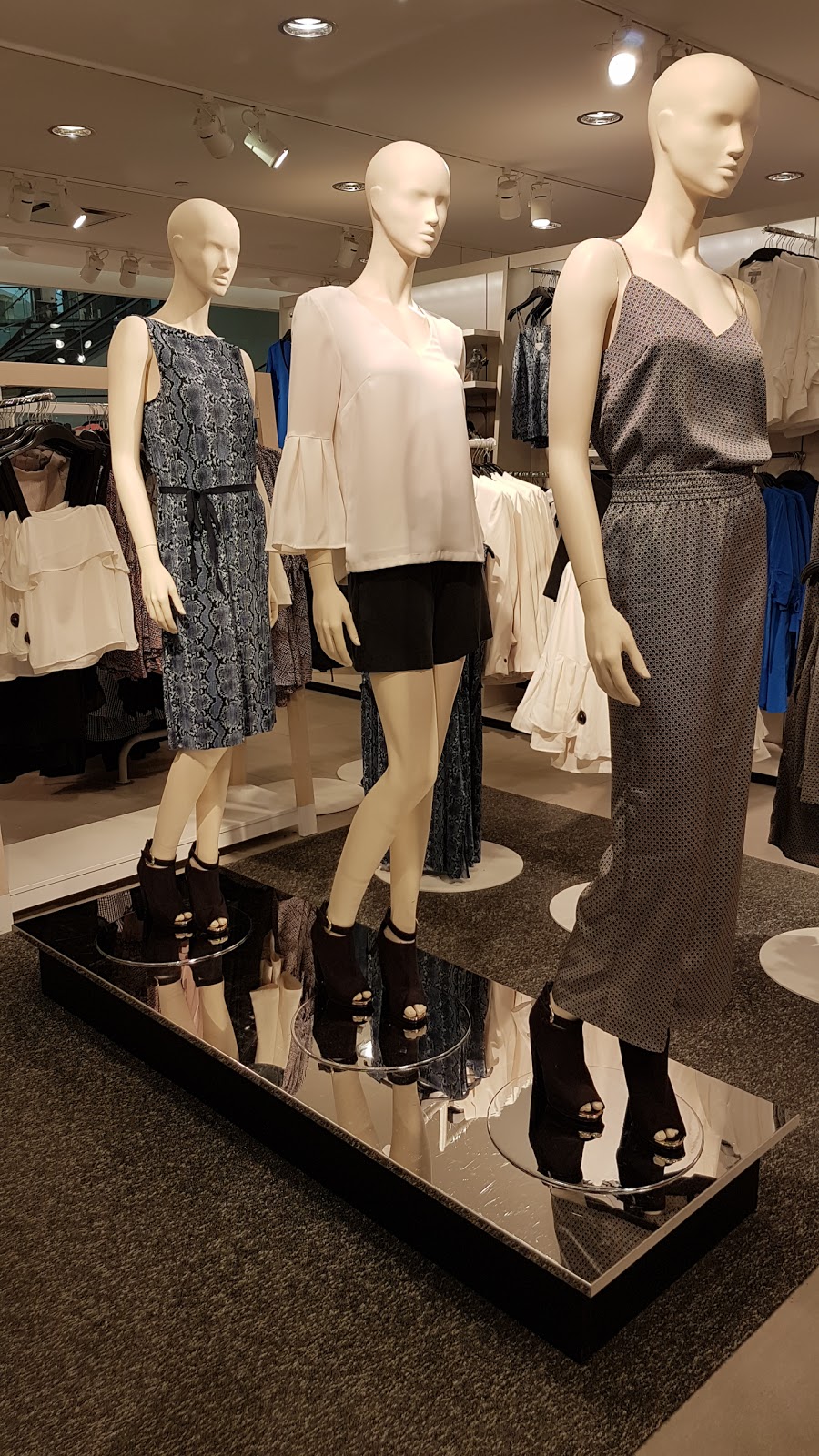 H&M | 5000 Hwy 7, Markham, ON L3R 4M9, Canada | Phone: (855) 272-7007