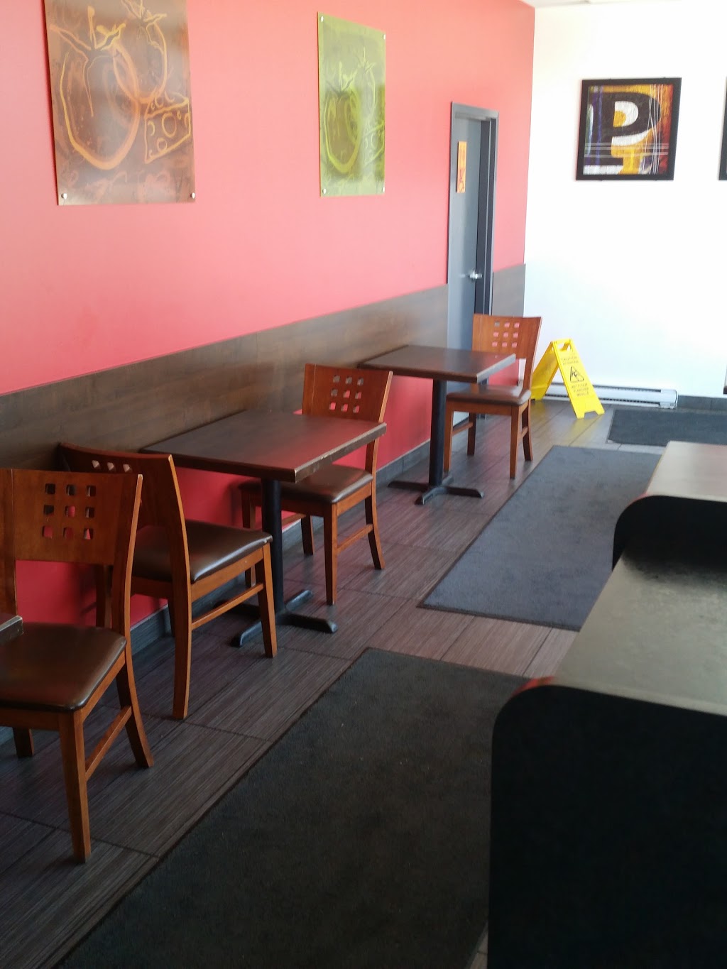 Pizza Hut | 2800 Rue Rachel E, Montréal, QC H2H 1S8, Canada | Phone: (514) 521-4551