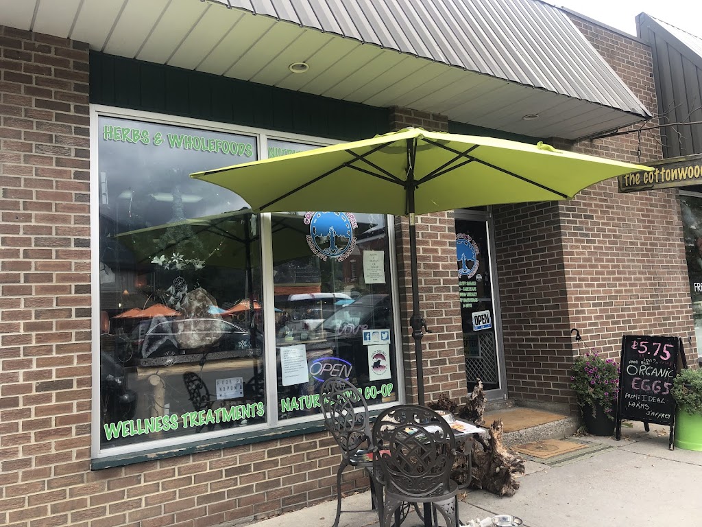 The Cottonwood Tree | 602 2 Ave, Fernie, BC V0B 1M0, Canada | Phone: (250) 423-8081