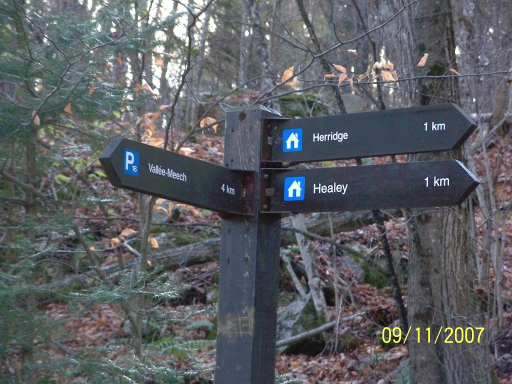 Gatineau Park | Trail 50, Pontiac, QC J0X 2G0, Canada | Phone: (819) 827-2020