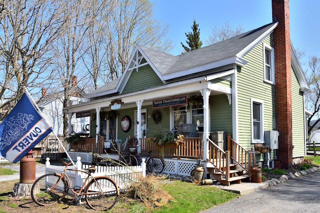 Paroisse Saint-François-Xavier | 650 Rue Shefford, Bromont, QC J2L 1C1, Canada | Phone: (450) 534-2181
