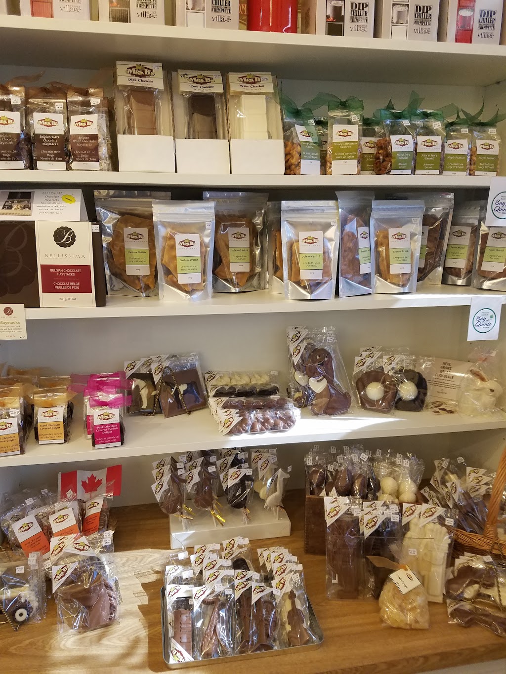 Mrs Bs Country Candy | 8 Loyalist Dr Unit #9, Brighton, ON K0K 1H0, Canada | Phone: (613) 475-5644
