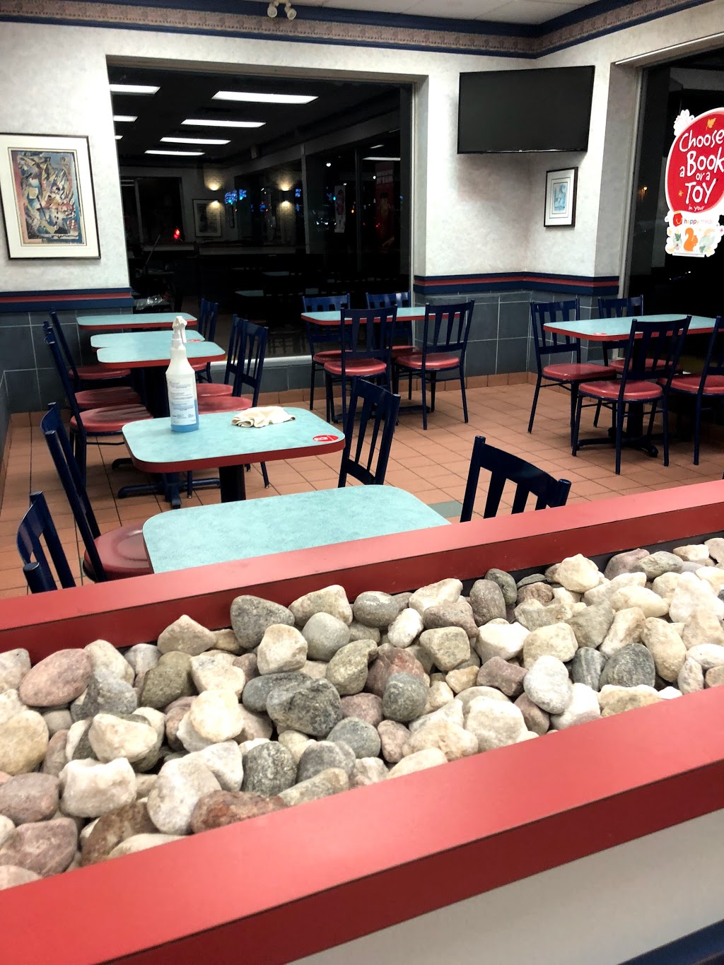 McDonalds | 2290 Lakeshore Rd W, Oakville, ON L6L 1H3, Canada | Phone: (905) 469-0175