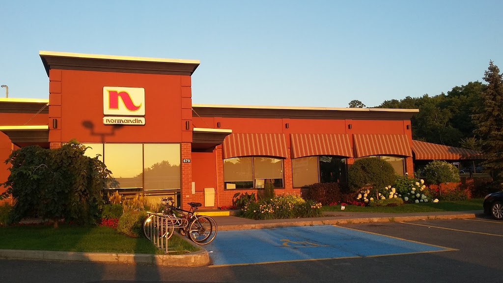 Restaurant Normandin | 679 Avenue Taniata, Saint-Jean-Chrysostome, QC G6Z 2C1, Canada | Phone: (418) 834-8343