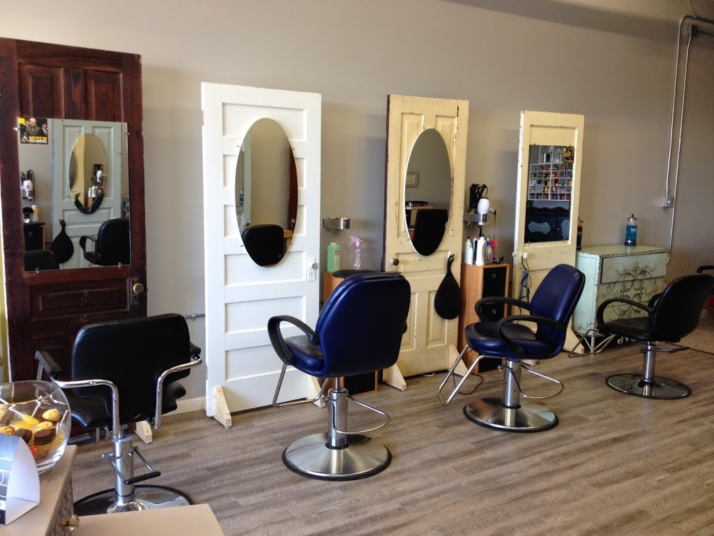 KML Studio Family Hair Care | 230 Shellard Ln, Brantford, ON N3T 5L5, Canada | Phone: (519) 756-5595