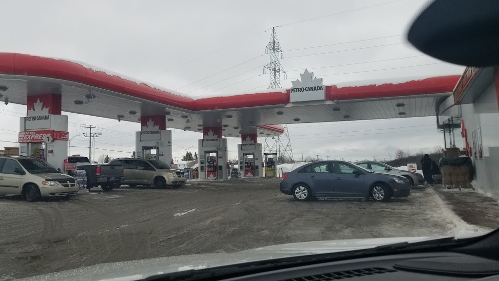 Petro-Canada | 395 Montée Paiement, Gatineau, QC J8P 6M7, Canada | Phone: (819) 561-7007