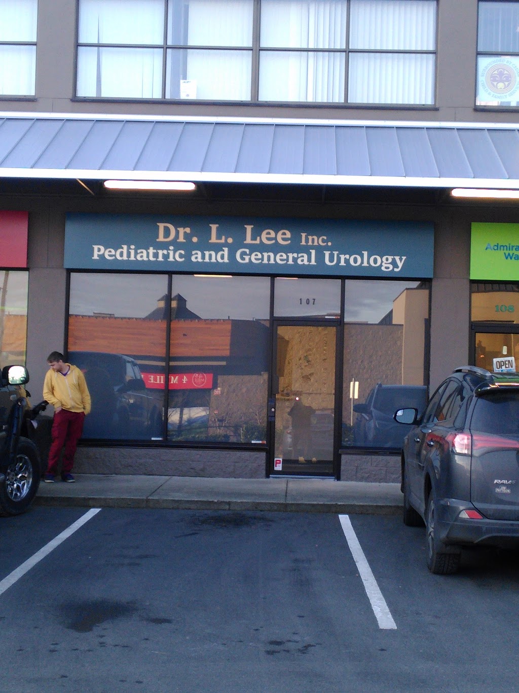 Dr. Linda Lee - Pediatric and General Urology | 107-1497 Admirals Rd, Victoria, BC V9A 2P8, Canada | Phone: (778) 678-7015