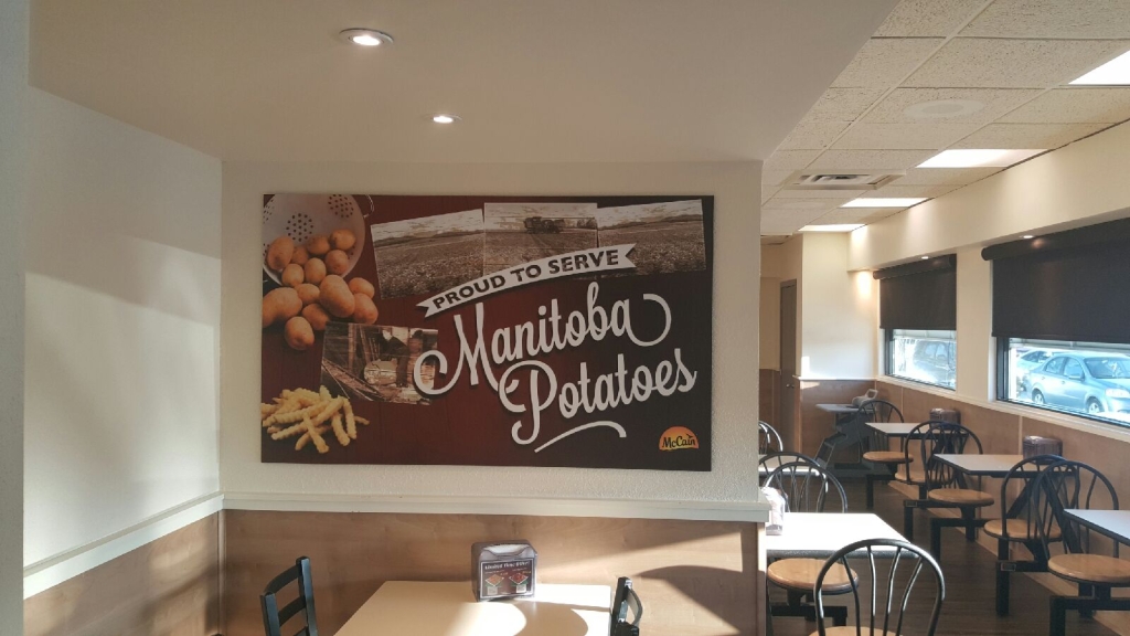 Chicken Delight | McPhillips St. | 1329 McPhillips St, Winnipeg, MB R2X 2M1, Canada | Phone: (204) 982-1340