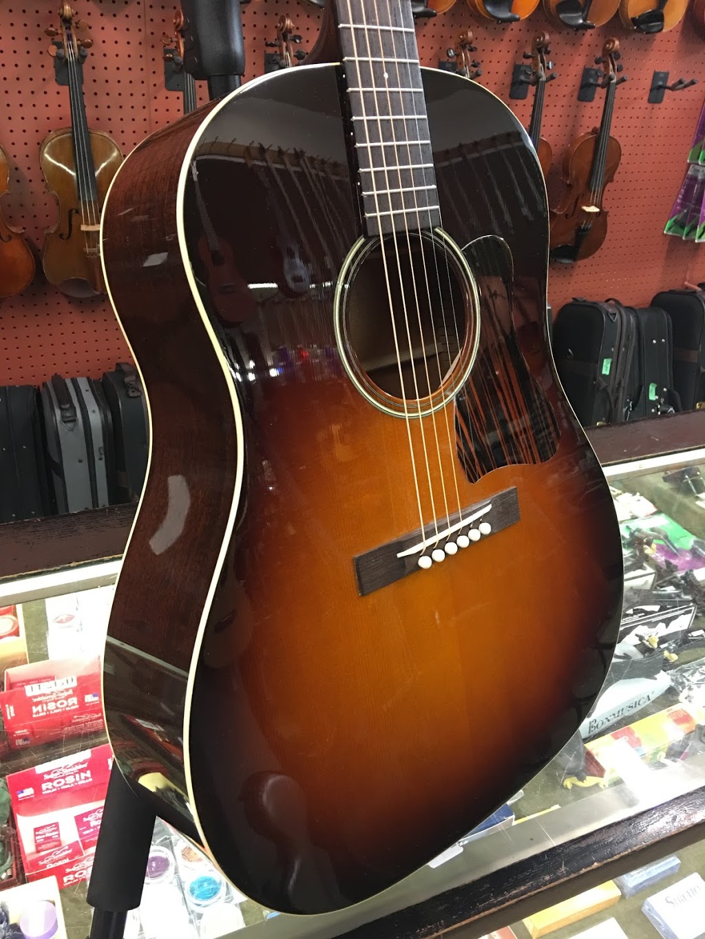 Myhres Music | 8735 118 Ave NW, Edmonton, AB T5B 0T2, Canada | Phone: (780) 477-1586
