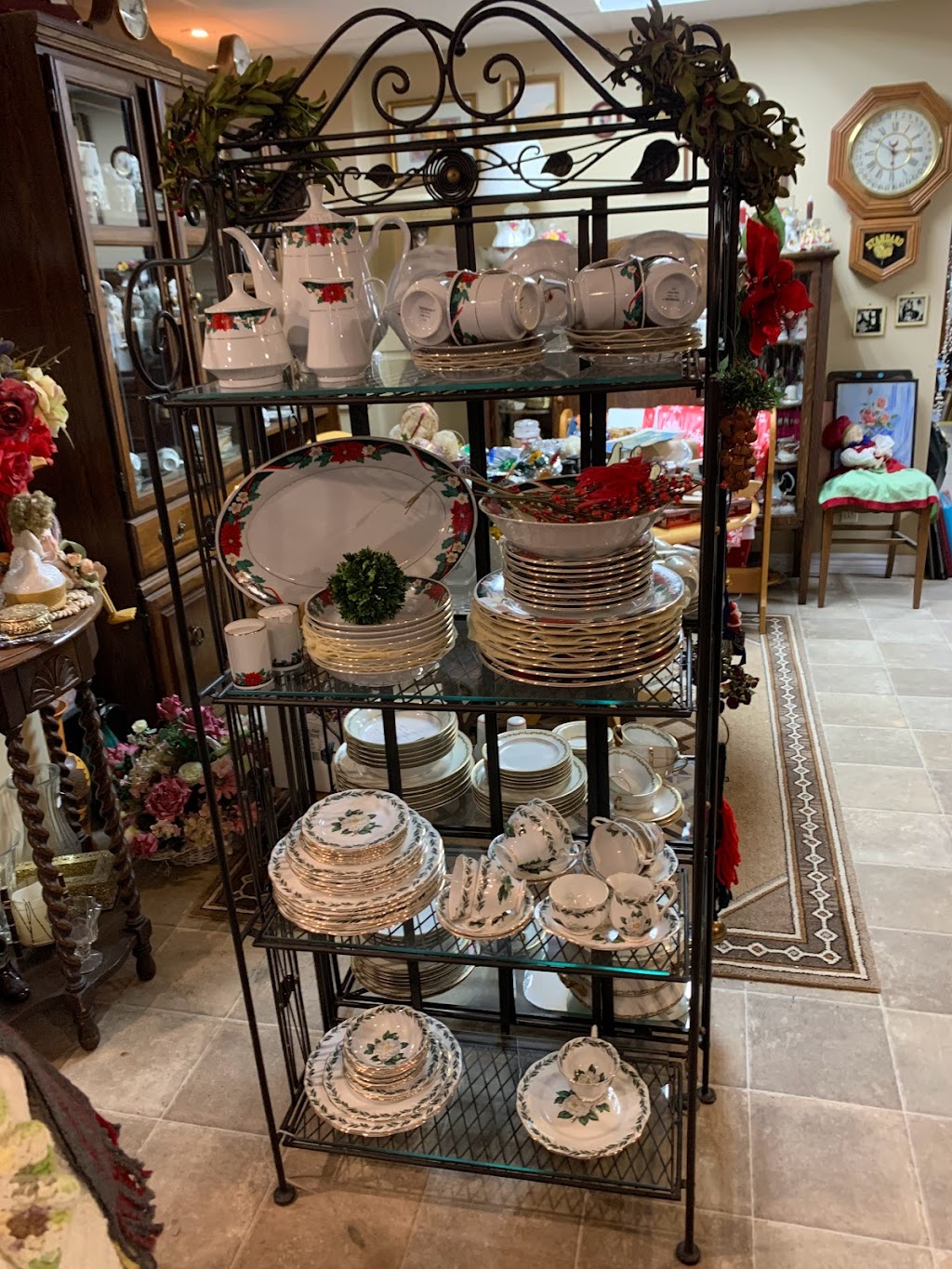 Czech it Out Antiques | 22 Nelson St W, Meaford, ON N4L 1R1, Canada | Phone: (519) 377-7990