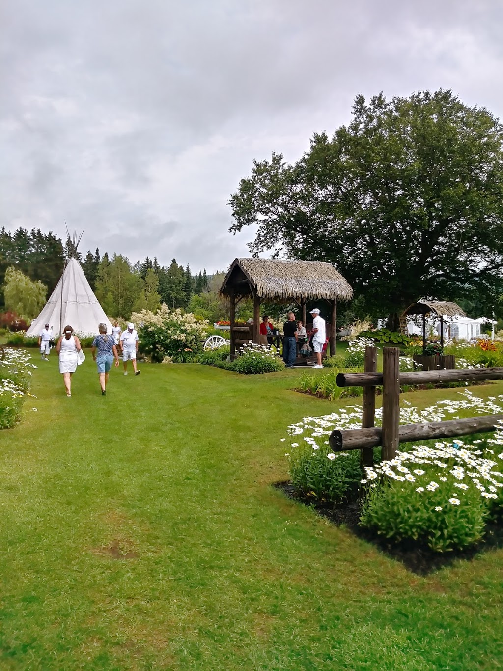 Les jardins du Grand Duc | 1460 Rang Saguenay, Saint-Raymond, QC G3L 3G3, Canada | Phone: (418) 337-6086