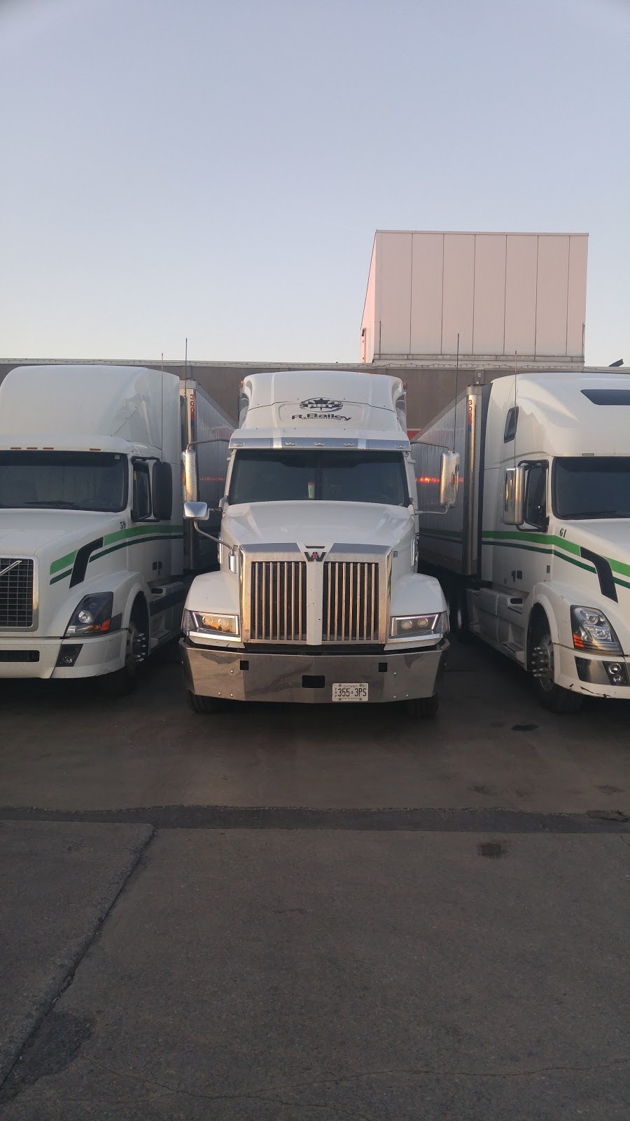 R. Bailey Transportation | 96 Cascade St, Stoney Creek, ON L8E 0A7, Canada | Phone: (905) 560-8800