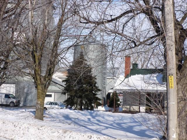 Meunerie Au Moulin Bleu Inc | 420 QC-341, Saint-Roch-de-lAchigan, QC J0K 3H0, Canada | Phone: (450) 588-2660