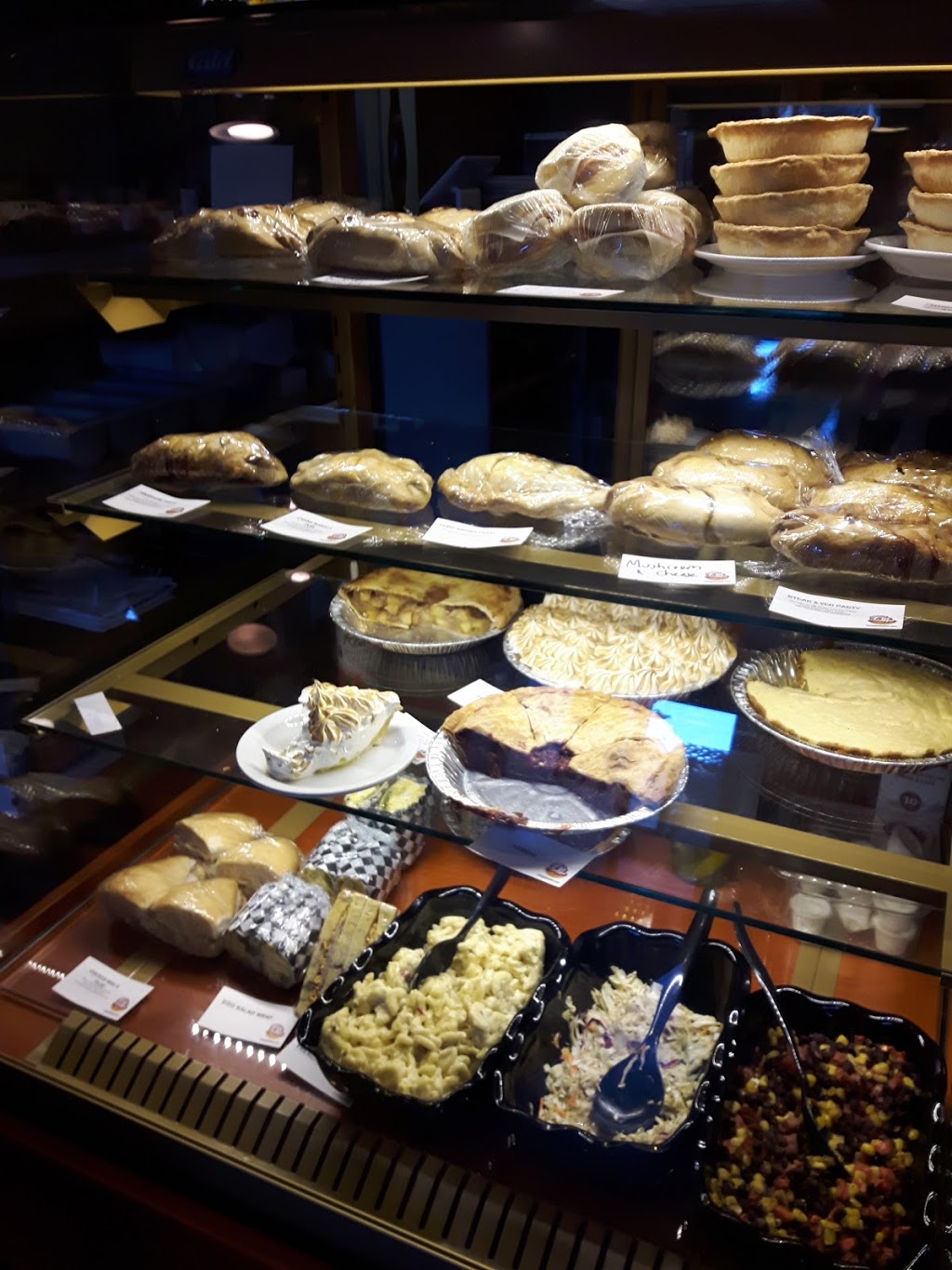 Stony Plain Pie Shoppe | 5411 51 St, Stony Plain, AB T7Z 1B7, Canada | Phone: (780) 901-2511