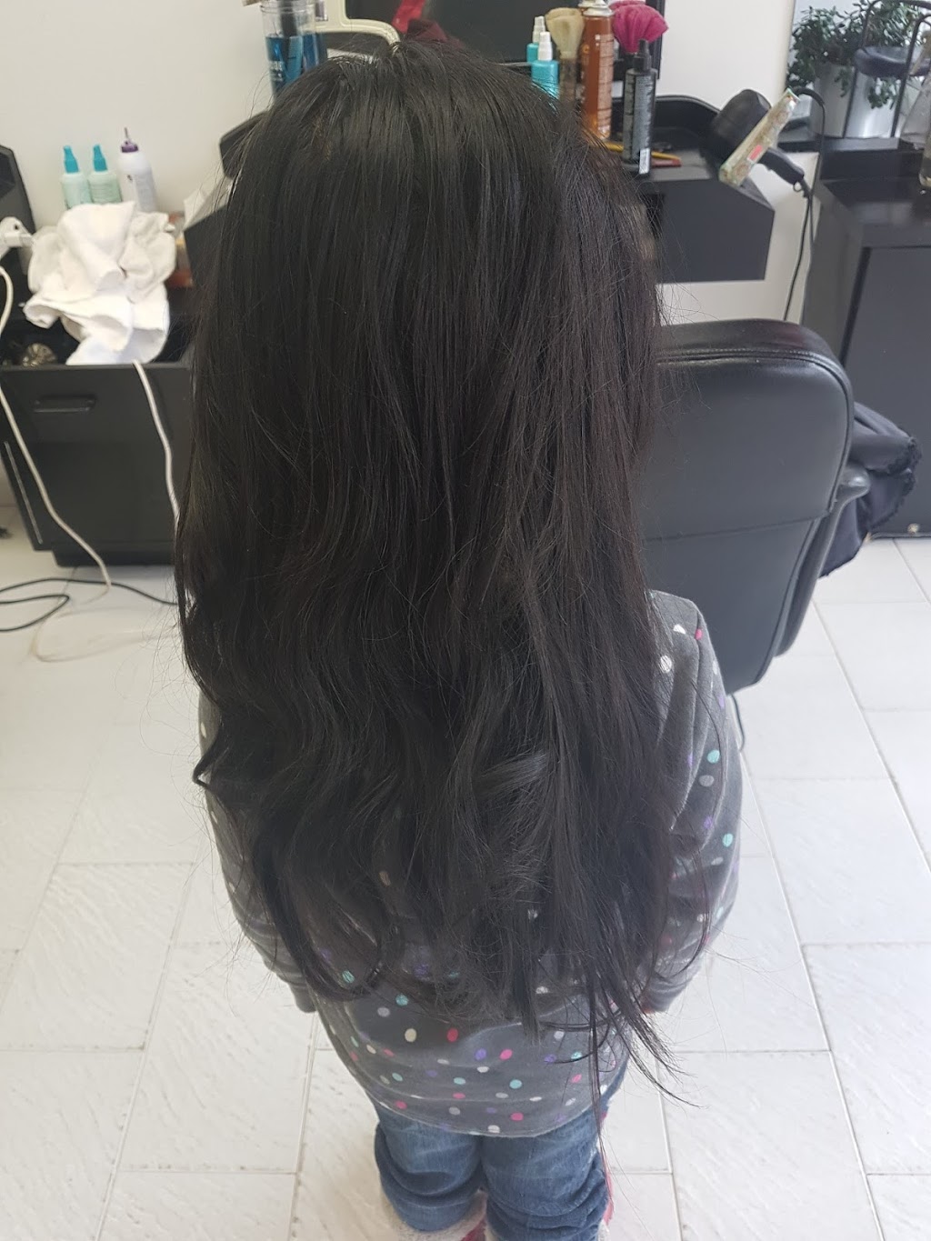 Ruffles Hair Design | 5997 Bathurst St #4, North York, ON M2R 1Z3, Canada | Phone: (416) 226-3205