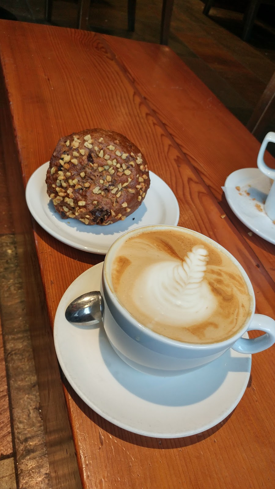 Starbucks | 333 Brooksbank Ave #510, North Vancouver, BC V7J 2S8, Canada | Phone: (604) 986-4255
