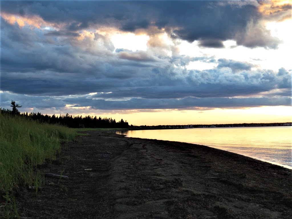 Rustic River Retreat ~ On the Richibucto River | 39 Powell Drive, Richibucto PArish, NB E4W 1T8, Canada | Phone: (506) 523-3698