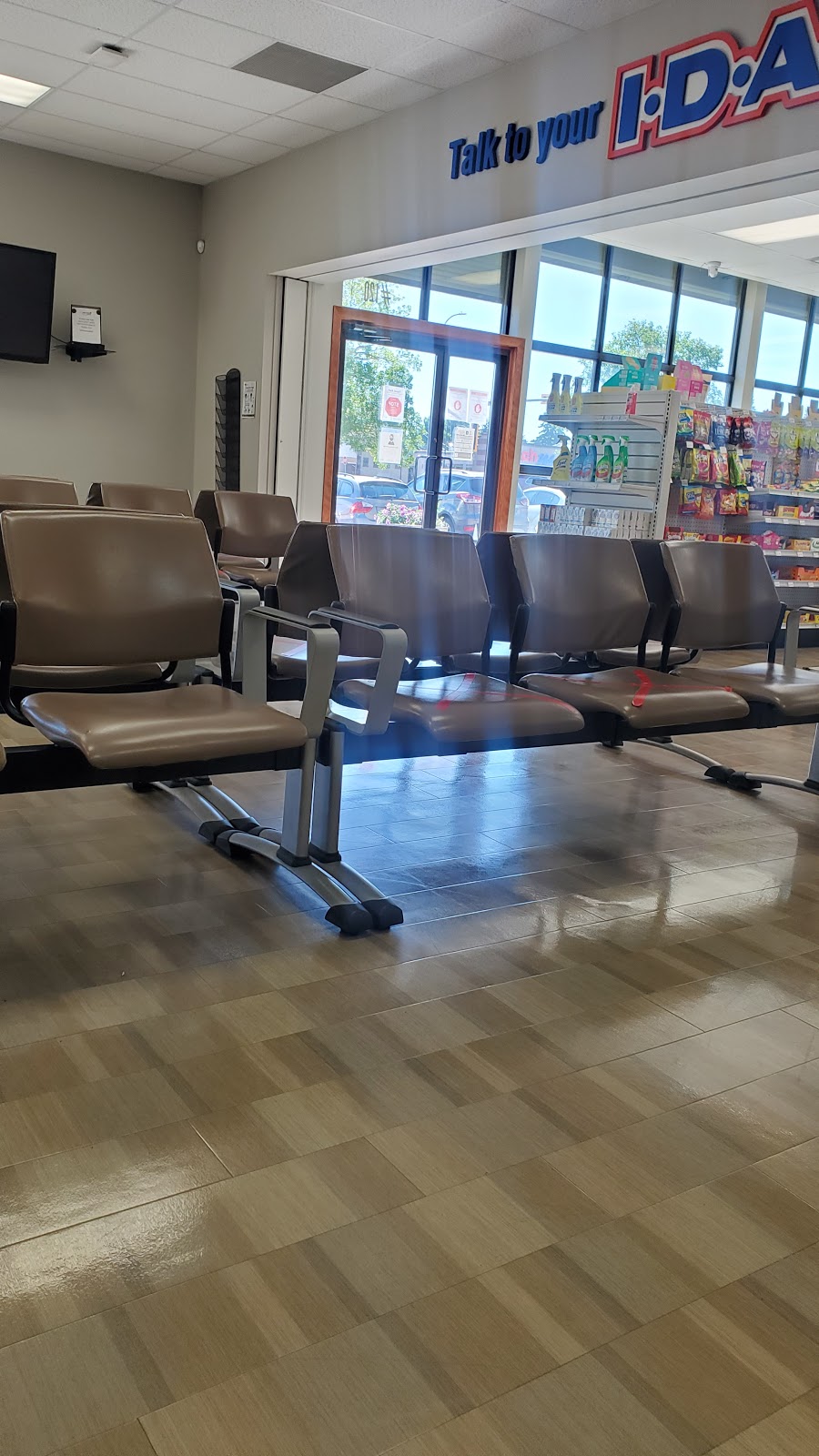 Discovery Walk-In & Medical Clinic | Gaetz, 3410 50 Ave #130, Red Deer, AB T4N 3Y4, Canada | Phone: (403) 342-9444