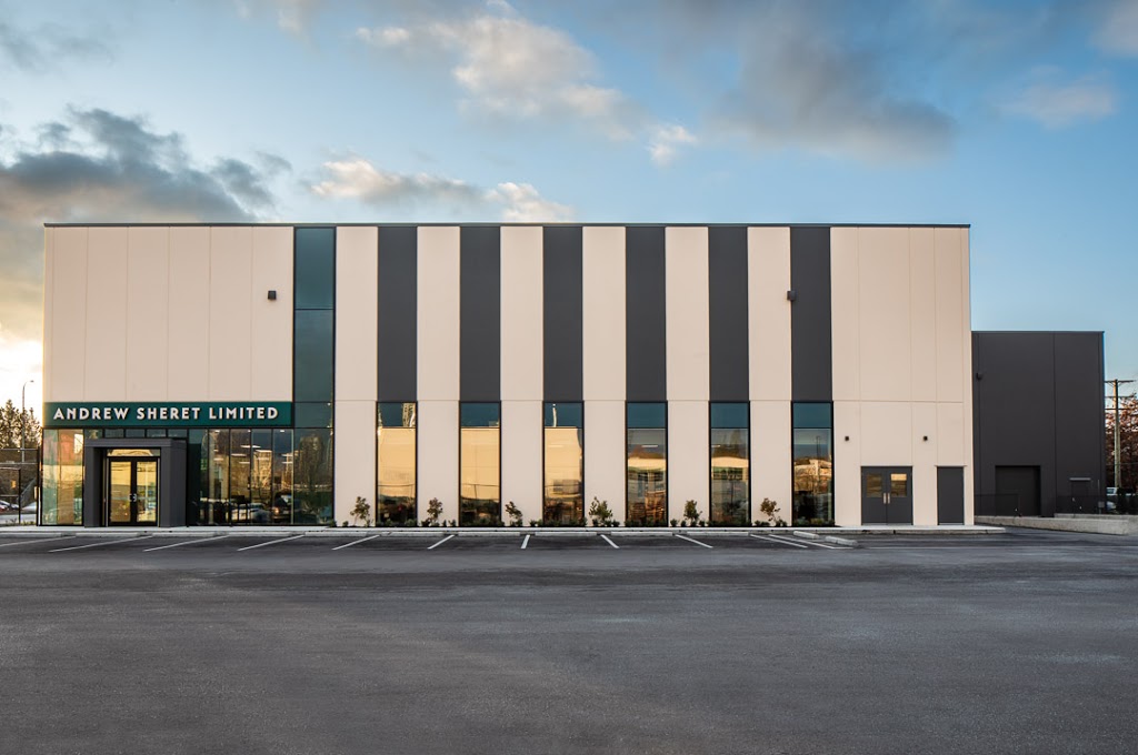Splashes Bath & Kitchen | 3625 E 1st Ave, Vancouver, BC V5M 1C2, Canada | Phone: (604) 291-8548