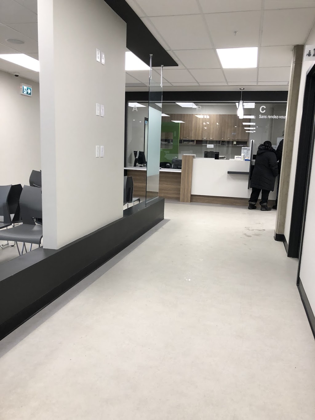 GMF-R Cité Médicale Villeray | 8560 Rue St-Hubert 2e étage, Montréal, QC H2P 1Z7, Canada | Phone: (514) 722-0000