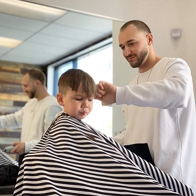 ottothebarber inc. | 10 The Queensway S, Keswick, ON L4P 1Y7, Canada | Phone: (905) 535-0515