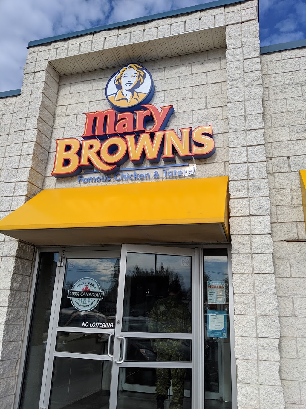 Mary Browns Chicken & Taters | 162-164 Mill St #4, Angus, ON L0M 1B0, Canada | Phone: (705) 424-6279